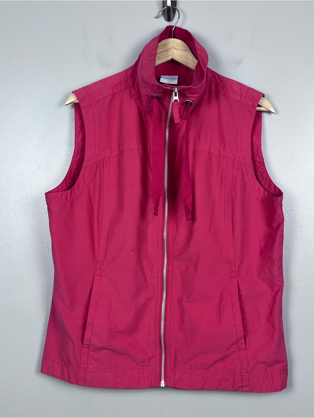 Columbia Women's Coral Full Zip Arch Cape Vest WL1024 Size L; Outdoor, Gorpcore